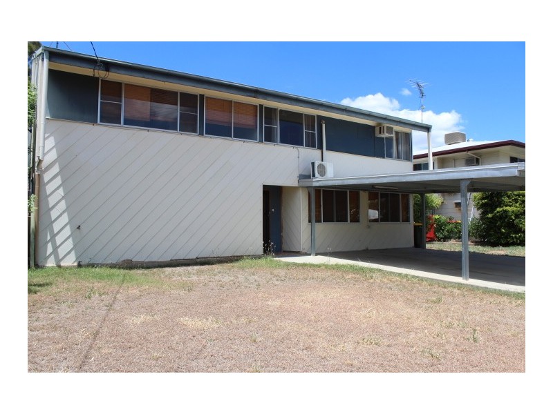 27 Stower Street, Blackwater QLD 4717