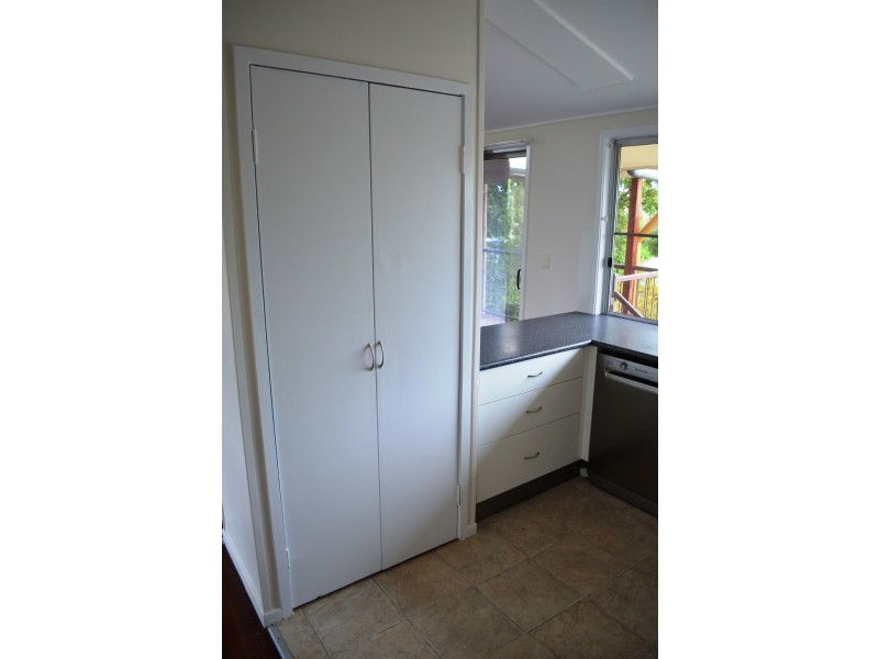 27 Stower Street, Blackwater QLD 4717