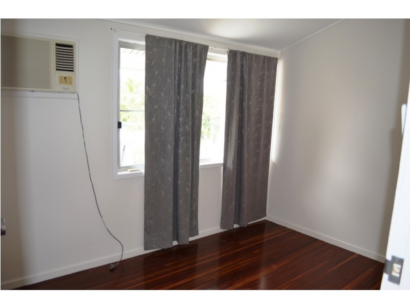 27 Stower Street, Blackwater QLD 4717