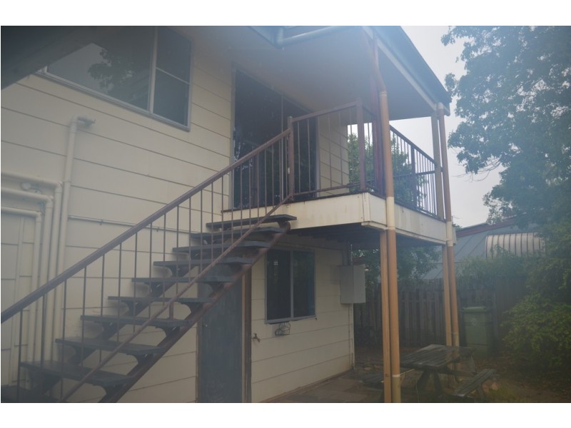 27 Stower Street, Blackwater QLD 4717