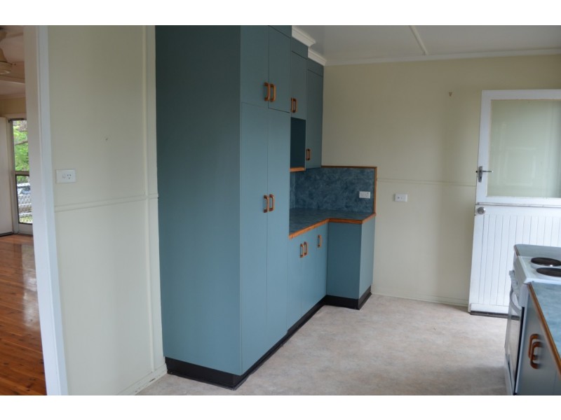 1 Seeman Street, Blackwater QLD 4717