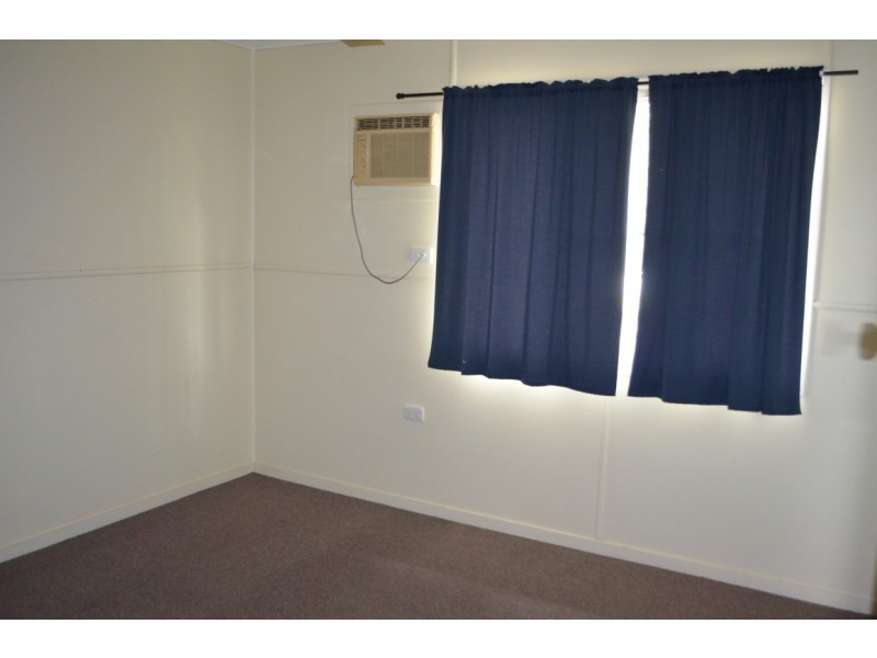 1 Seeman Street, Blackwater QLD 4717