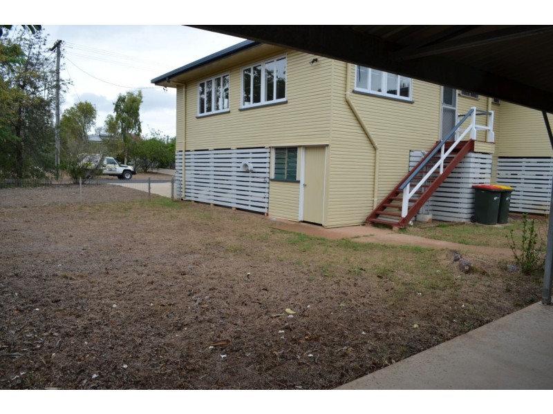 1 Seeman Street, Blackwater QLD 4717