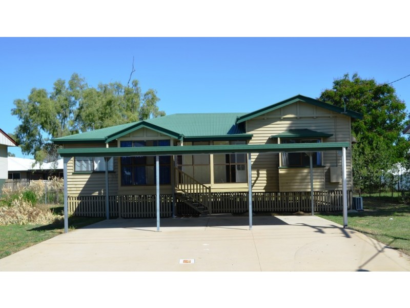 23 Acacia Street, Blackwater QLD 4717