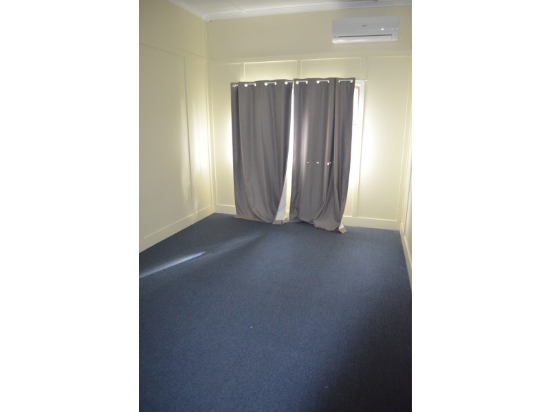 23 Acacia Street, Blackwater QLD 4717