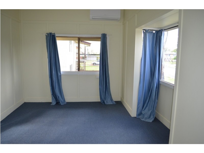 23 Acacia Street, Blackwater QLD 4717