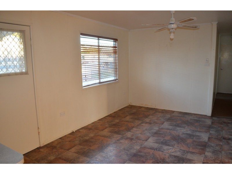 49 Stower Street, Blackwater QLD 4717