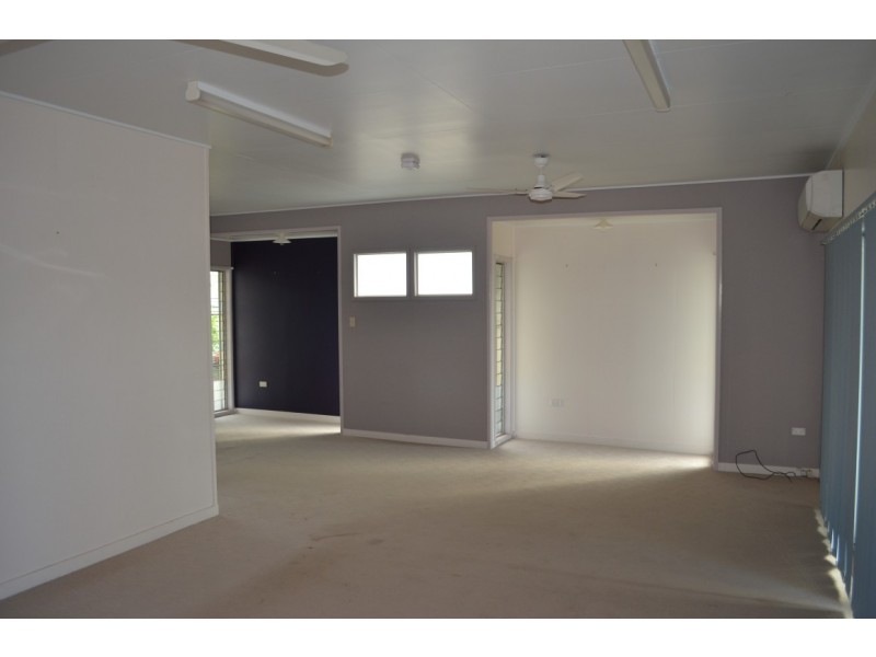 39 Taurus Street, Blackwater QLD 4717