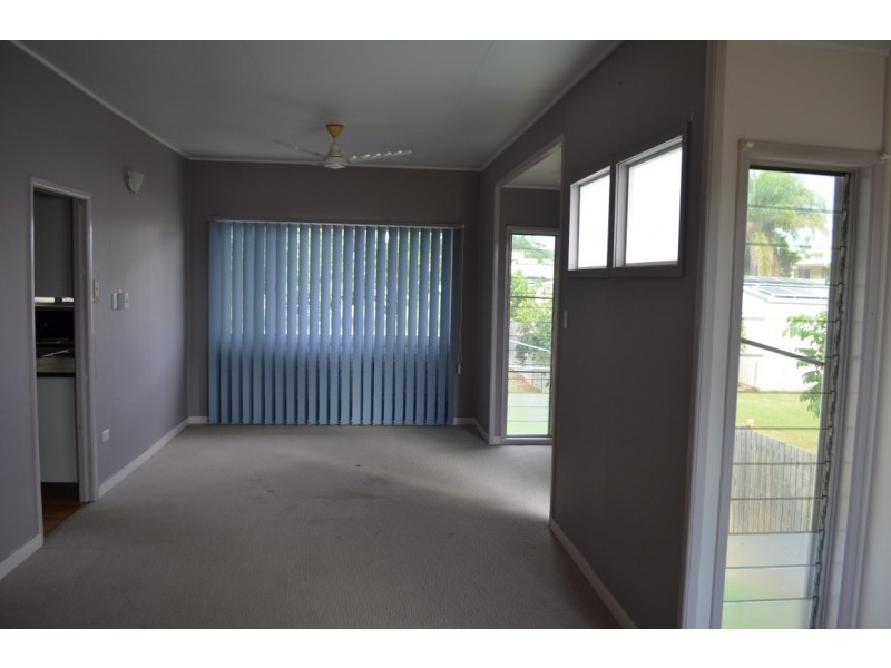 39 Taurus Street, Blackwater QLD 4717