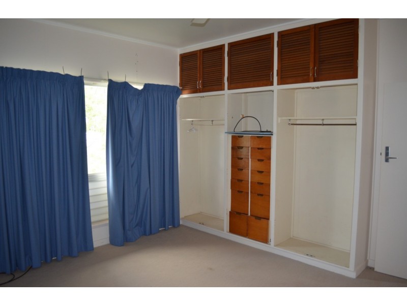 39 Taurus Street, Blackwater QLD 4717