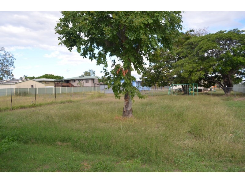 39 Taurus Street, Blackwater QLD 4717