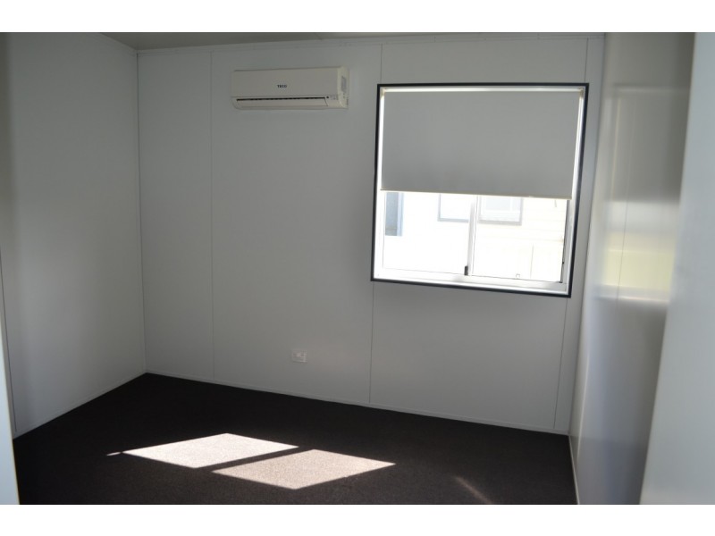 4 Hunter Street, Blackwater QLD 4717