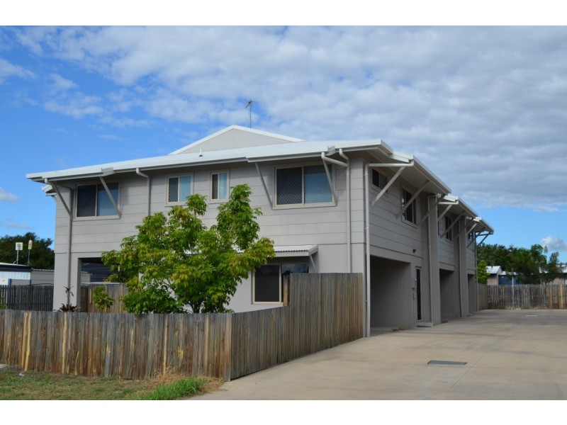 3 / 28 Blain Street, Blackwater QLD 4717