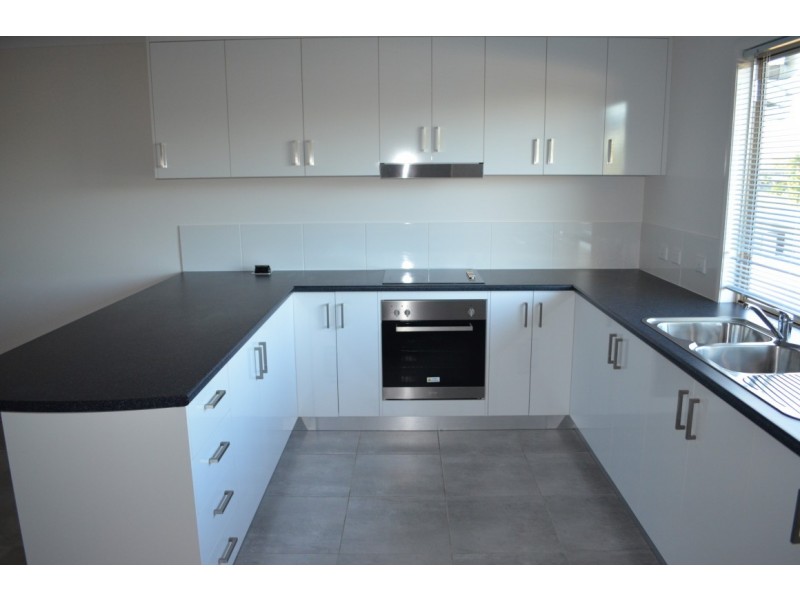 3 / 28 Blain Street, Blackwater QLD 4717