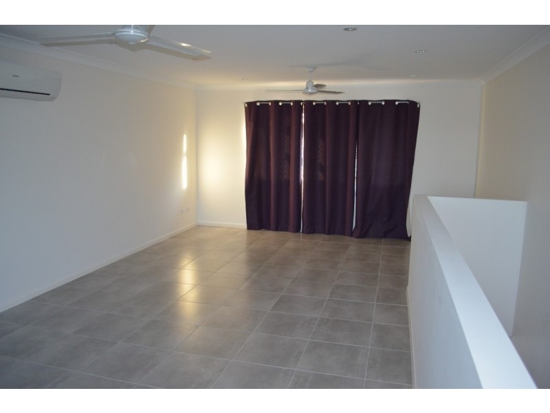 3 / 28 Blain Street, Blackwater QLD 4717