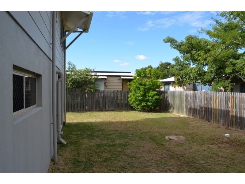 3 / 28 Blain Street, Blackwater QLD 4717