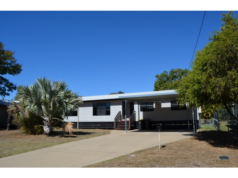 6 Fay Street, Blackwater QLD 4717