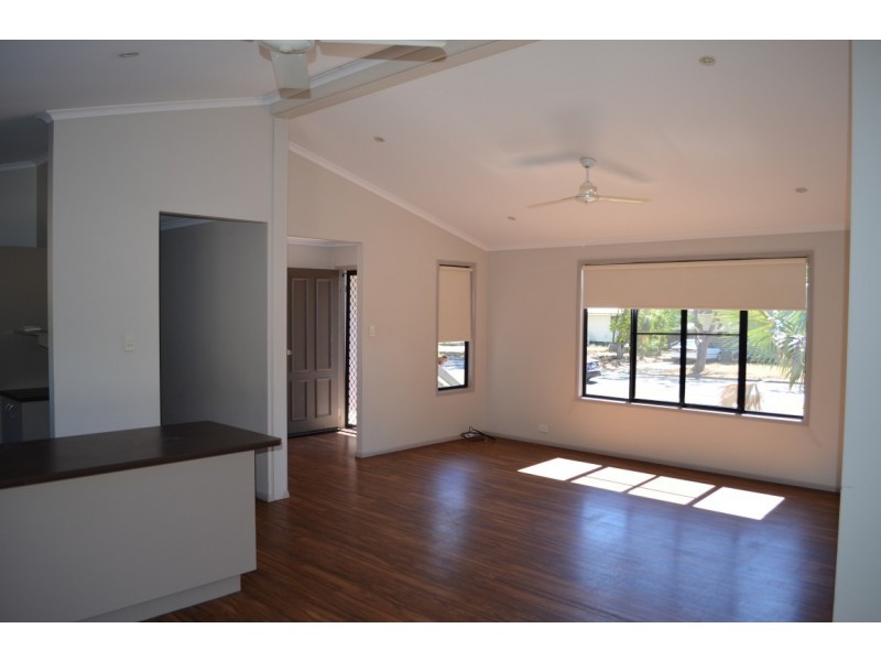 6 Fay Street, Blackwater QLD 4717