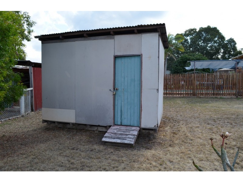 11 East, Bluff QLD 4702