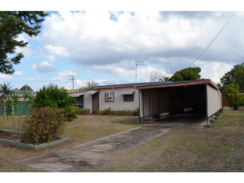 11 East, Bluff QLD 4702