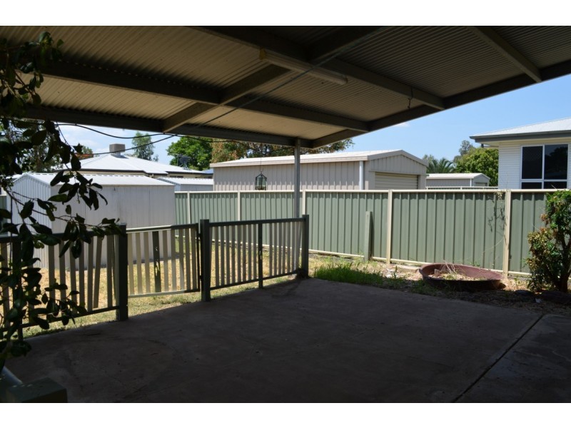 14 Wattle Street, Blackwater QLD 4717