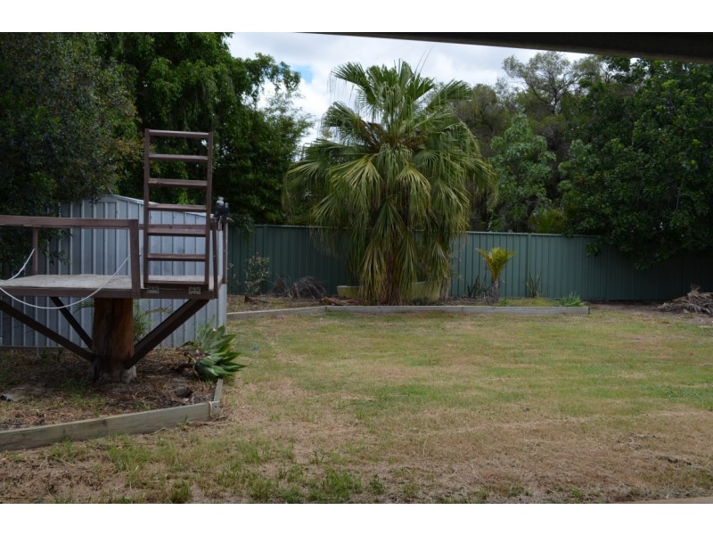 5 Casuarina Street, Blackwater QLD 4717