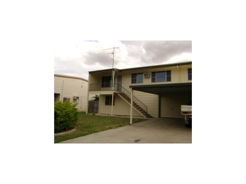 11 ADAMS, Blackwater QLD 4717