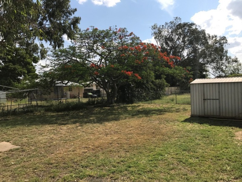 40 Bendee Crescent, Blackwater QLD 4717