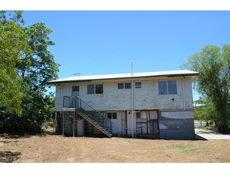 6 Acacia Street, Blackwater QLD 4717