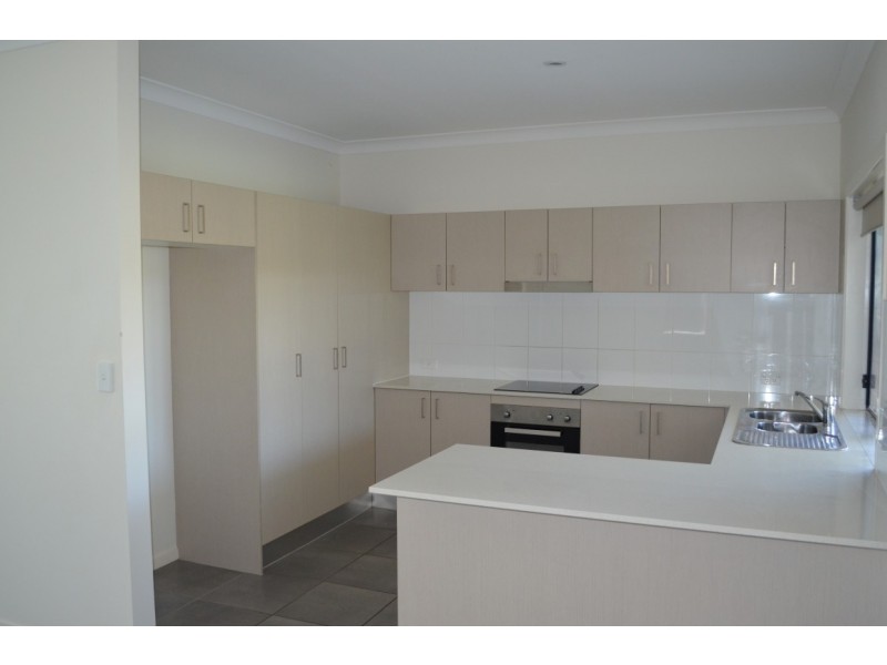 21 Kendrick Circuit, Blackwater QLD 4717