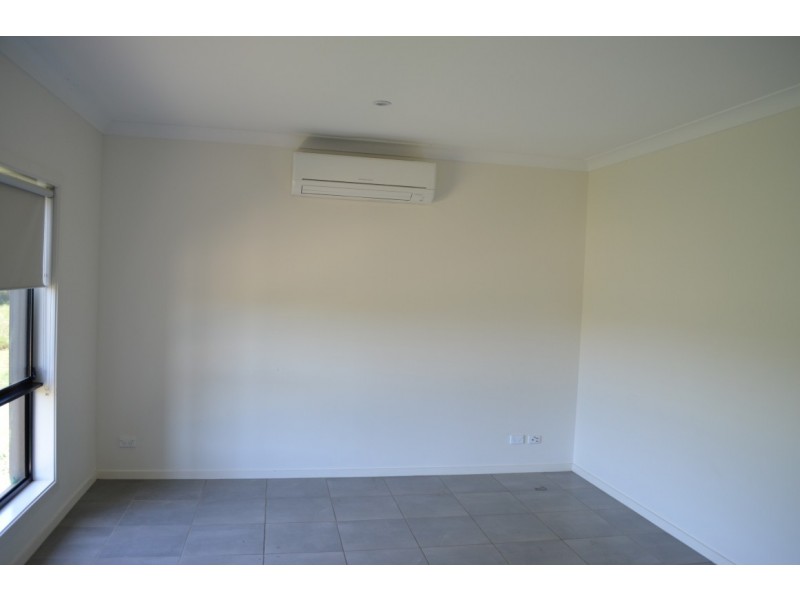 21 Kendrick Circuit, Blackwater QLD 4717