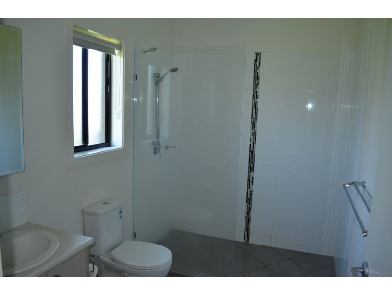 21 Kendrick Circuit, Blackwater QLD 4717