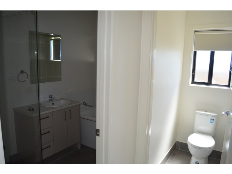 21 Kendrick Circuit, Blackwater QLD 4717
