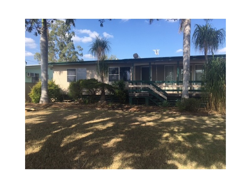 3 Ironbark Street, Blackwater QLD 4717