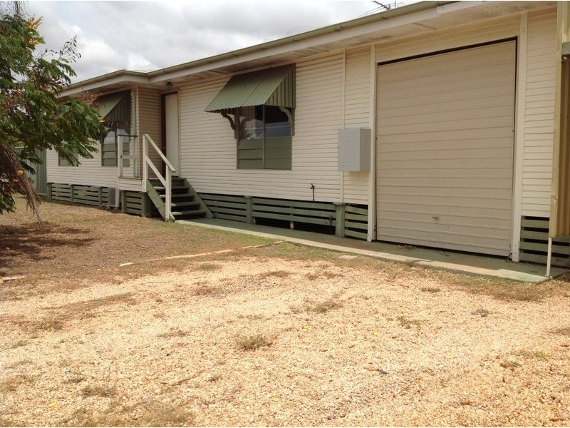 9 Columba Street, Blackwater QLD 4717