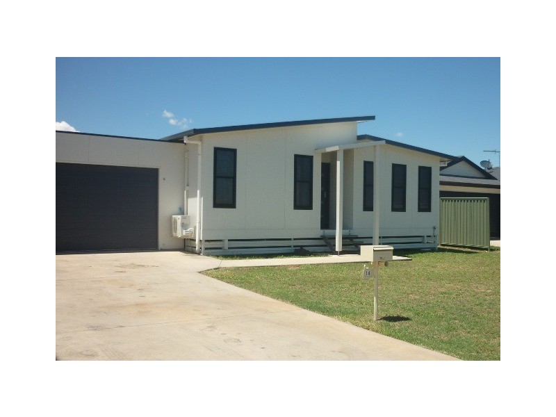 14 Summer Red Court, Blackwater QLD 4717