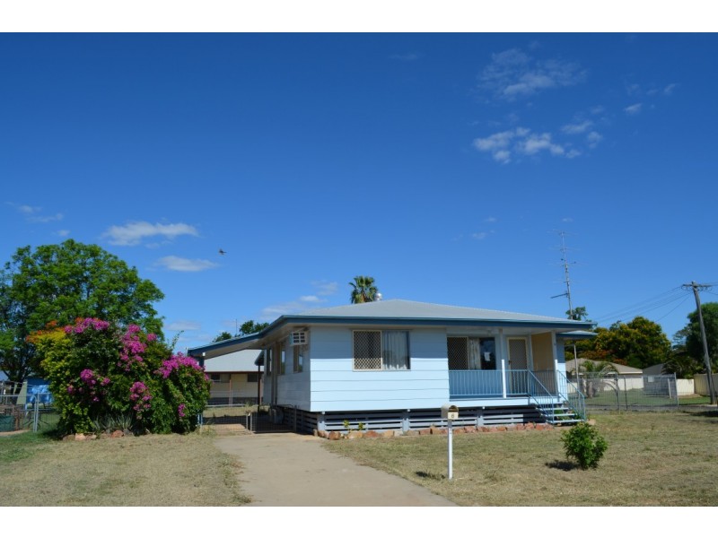 6 Box Street, Blackwater QLD 4717