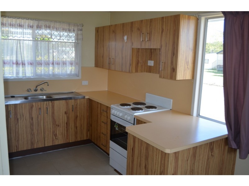 6 Box Street, Blackwater QLD 4717