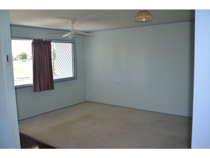 6 Box Street, Blackwater QLD 4717