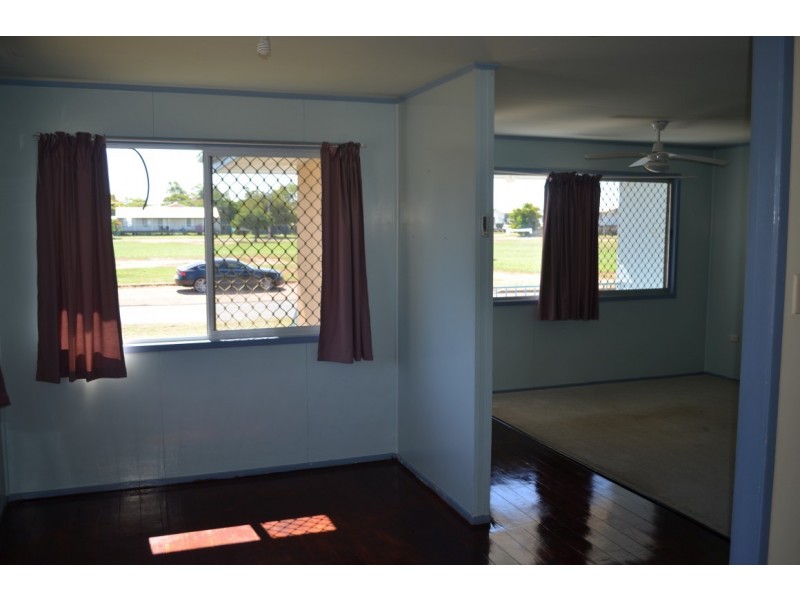 6 Box Street, Blackwater QLD 4717