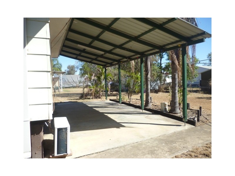 16 Boronia Street, Blackwater QLD 4717