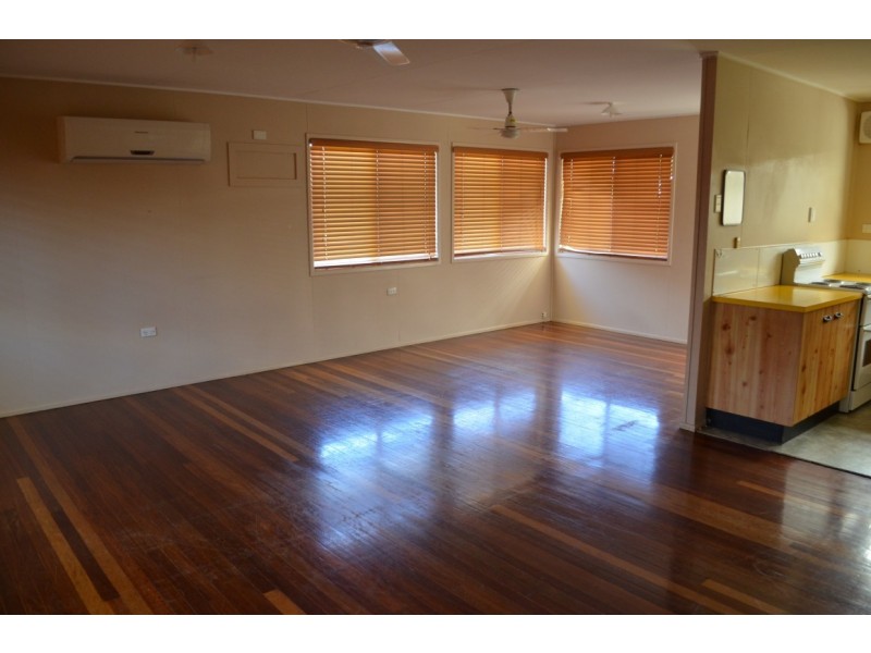 8 Lawless Street, Blackwater QLD 4717
