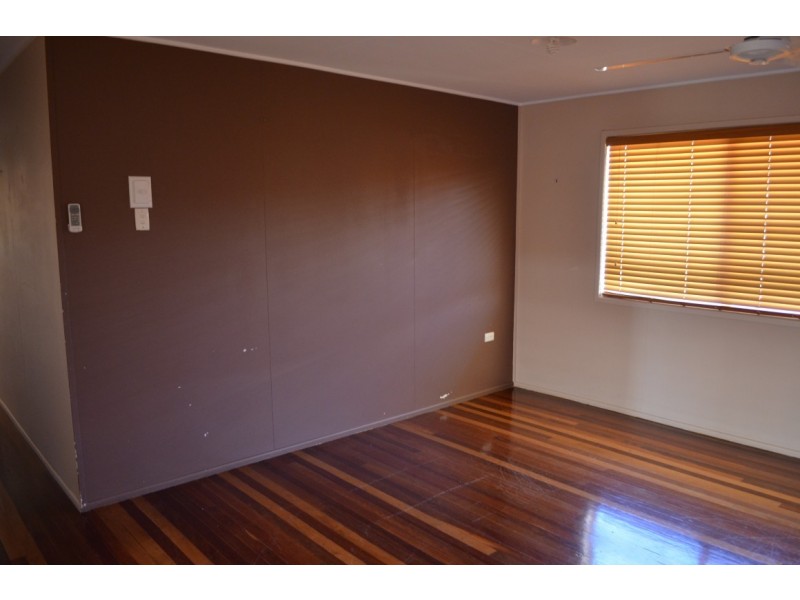 8 Lawless Street, Blackwater QLD 4717