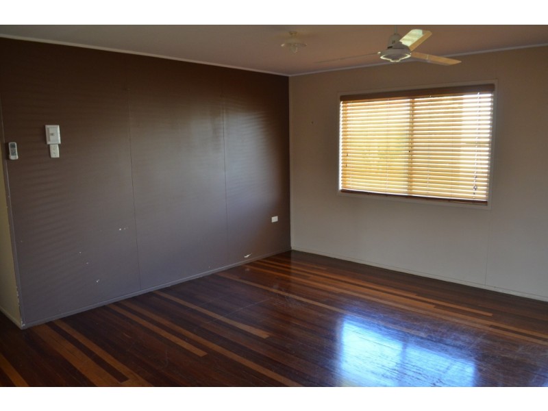 8 Lawless Street, Blackwater QLD 4717