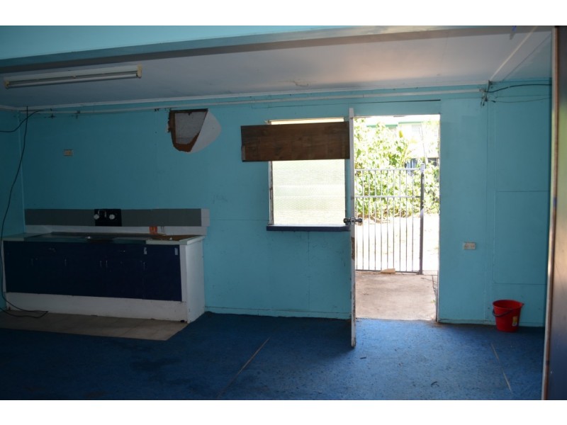 4 Conachan Street, Blackwater QLD 4717