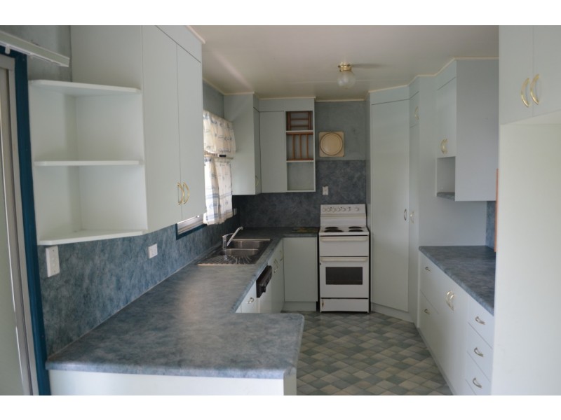 4 Conachan Street, Blackwater QLD 4717