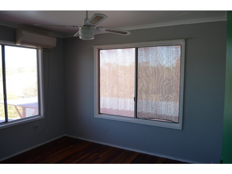 1 Blackbutt Street, Blackwater QLD 4717