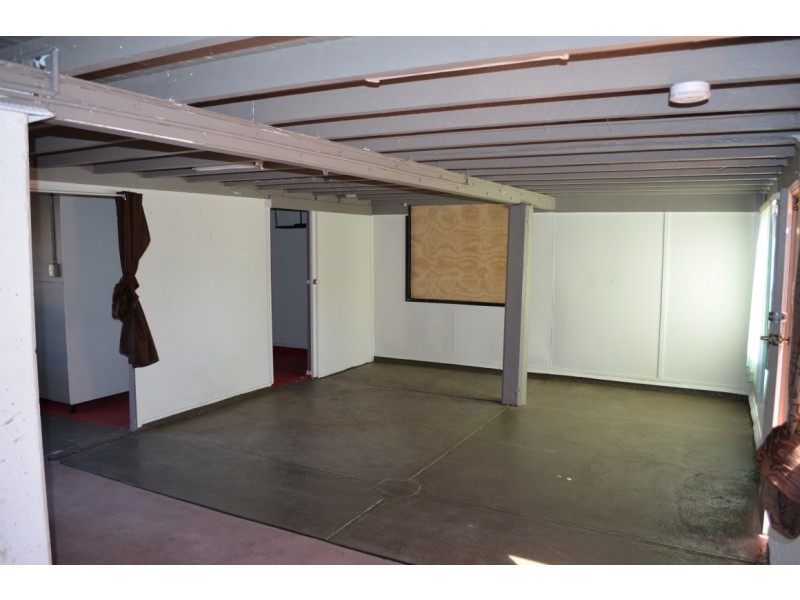 1 Blackbutt Street, Blackwater QLD 4717