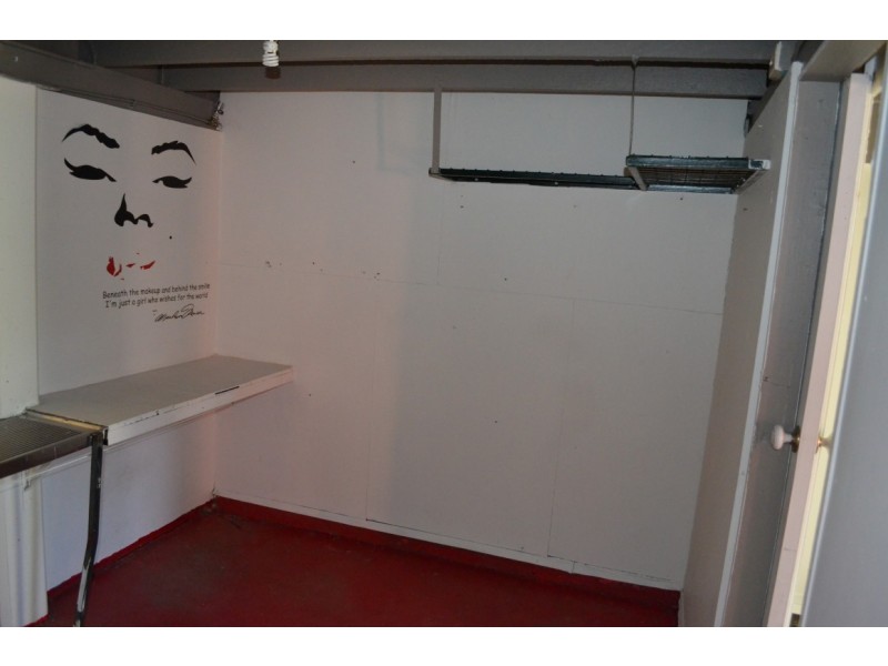 1 Blackbutt Street, Blackwater QLD 4717