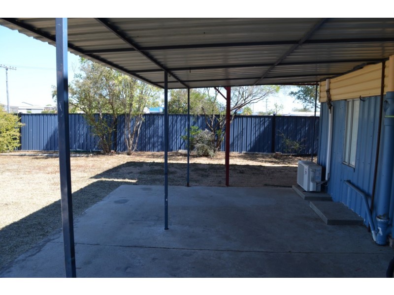 1 Blackbutt Street, Blackwater QLD 4717